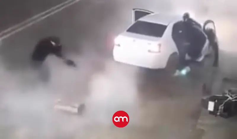 Video estremecedor muestra cómo sicarios atropellan y rematan a motociclista a balazos