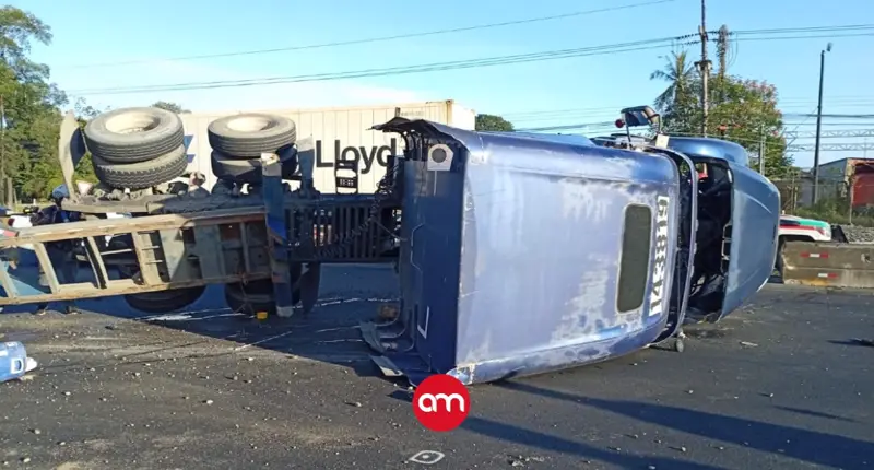 Nueva versión del accidente en Limón: moto habría provocado maniobra que terminó en mortal vuelco