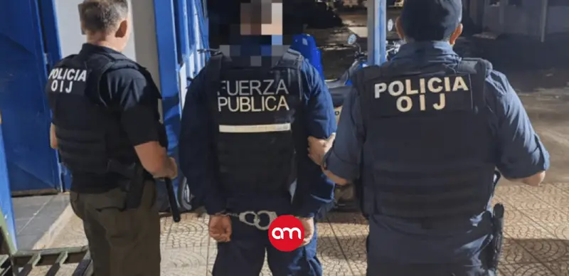 Detienen a dos oficiales de la Fuerza Pública por presunto cobro ilegal a turistas en Limón
