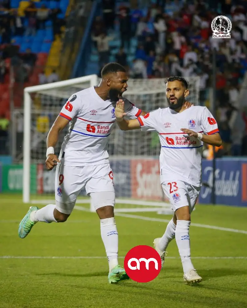 Campeón de Honduras tropieza en casa y América pega primero en Concacaf.