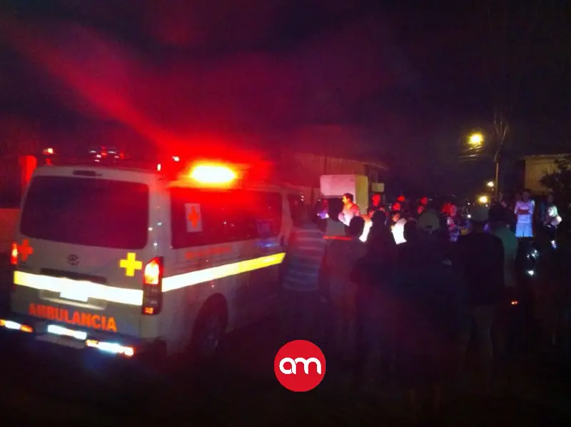 Muere es vísperas de Nochebuena tras estrellarse contra un tráiler