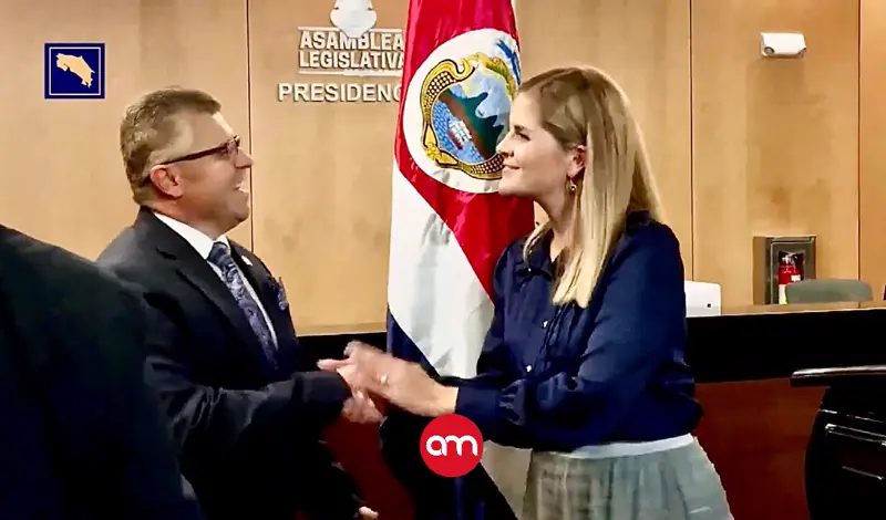 Laura Fernández llega a la Asamblea: “No vine a conversar, vine a construir y a generar resultados”