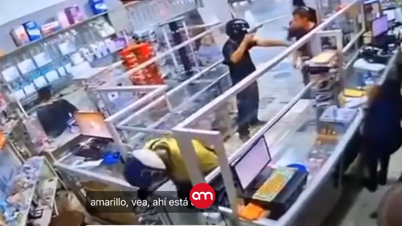 ¡Asalto termina a balazos! Dueño de farmacia hiere a presunto ladrón que luego apareció en el hospital