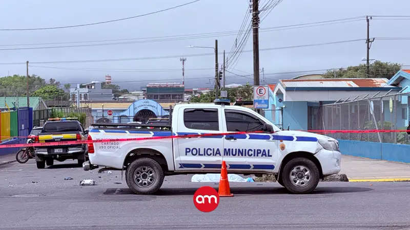 Empleado del BCR muere cuando iba a trabajar tras violento accidente en Cartago