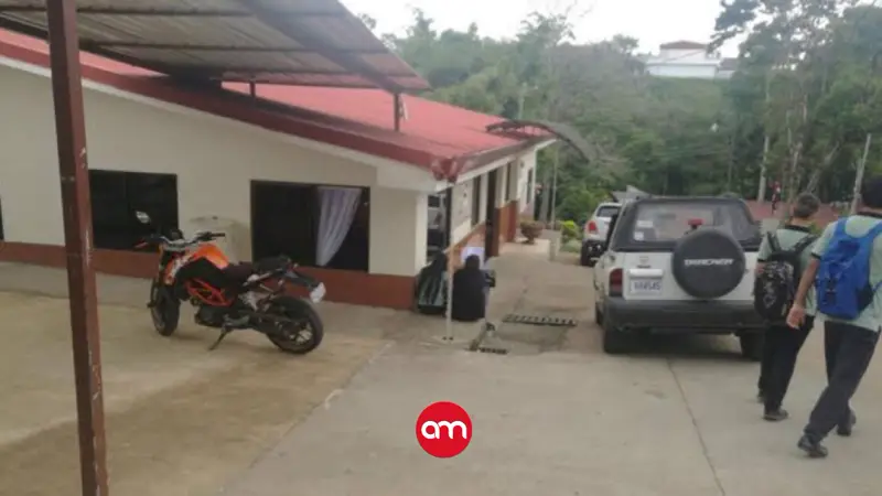 Alarma moviliza a policías y Cruz Roja ¿Qué hallaron dentro de un colegio en Puriscal?