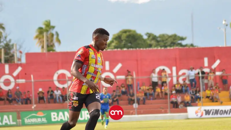 Saprissa acelera por Keyshwen Arboine: en Guatemala confirman negociaciones con el futbolista