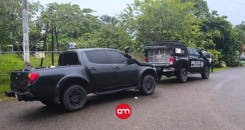 Nerviosismo delata a dos hombres y terminan detenidos con cargamento de droga