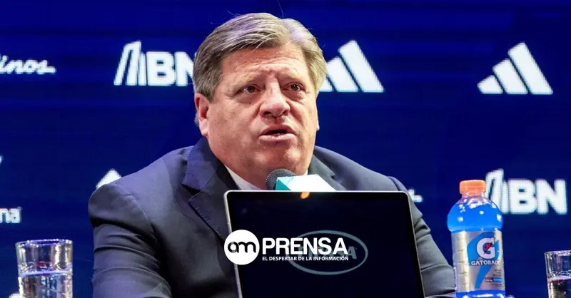 Federación hace anuncio: El "Piojo" Herrera deja el país