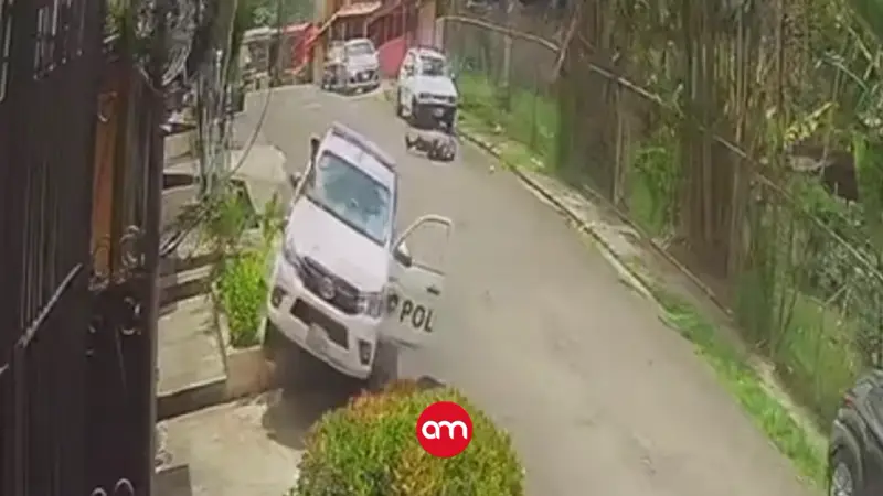 (Video) Patrulla sin control se estrella contra casa en Aserrí: Oficial trató de detenerla, pero cayó en el intento