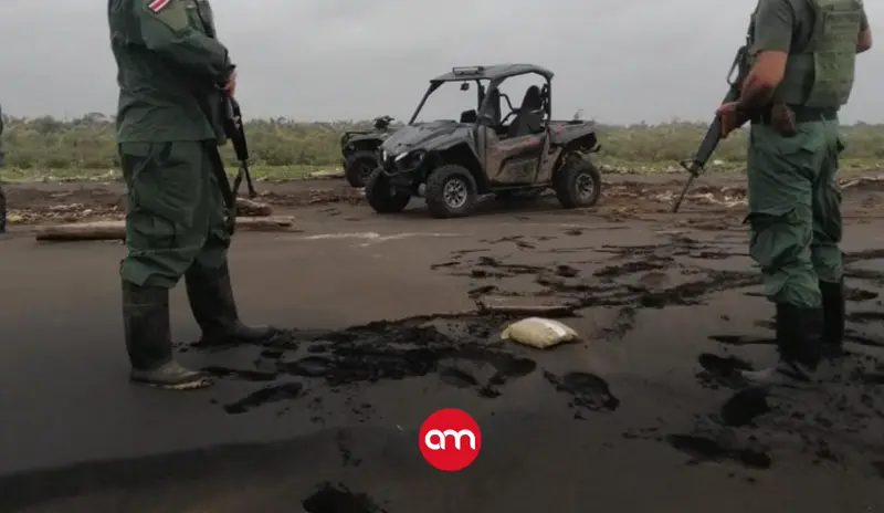 Marea deja al descubierto sorprendente hallazgo en una playa en la frontera con Nicaragua: La policía se hizo cargo del caso