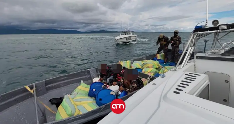 Alerta de EE.UU. permite a Guardacostas detener tres nicaragüenses con lancha cargada de droga en altamar