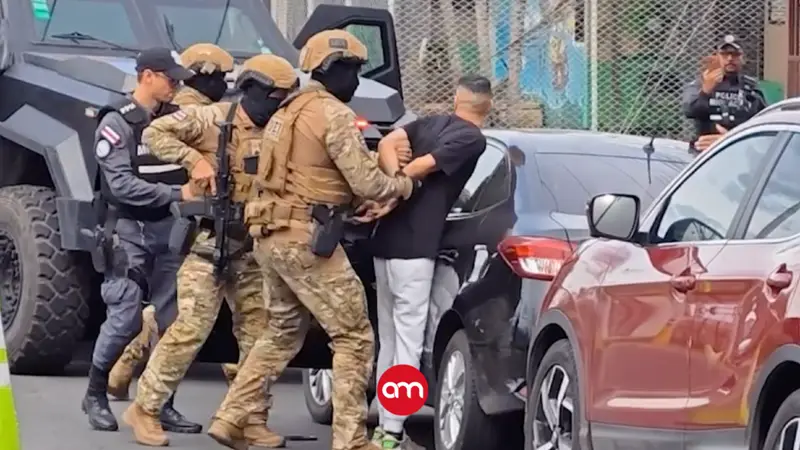 Alerta en el Juan Santamaría: suspenden a oficial señalada de abrirle paso a extranjero ligado a grupo terrorista