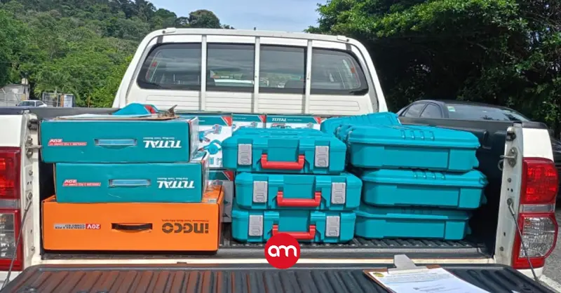 Policía frena millonario contrabando de herramientas desde Panamá