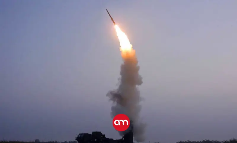 Corea del Norte lanza dos misiles balísticos hacia Japón