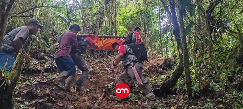 Tras horas de caminata en medio de la montaña, Cruz Roja auxilia a indígena condición crítica respiratoria