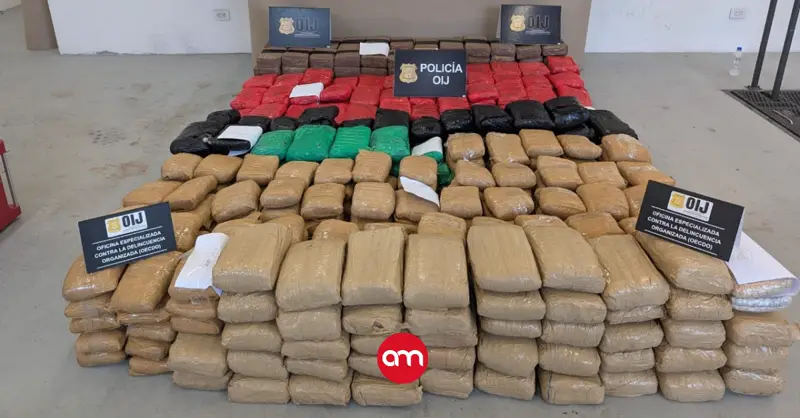 ¡Cantados! Narcos fueron delatados con el OIJ y pierden enorme cargamento de droga