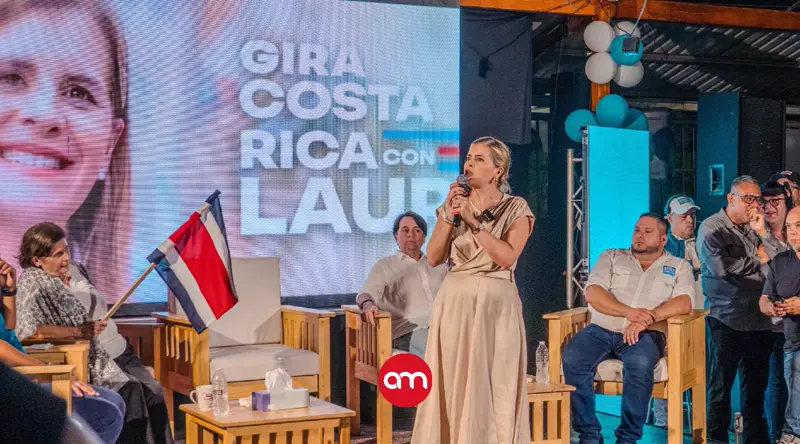 Laura Fernández promete una transformación total de los aeropuertos del país