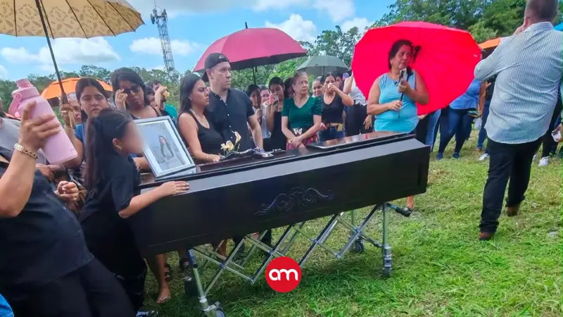 Con mariachi y entre decenas de personas despiden a tiktoker asesinada en Guanacaste