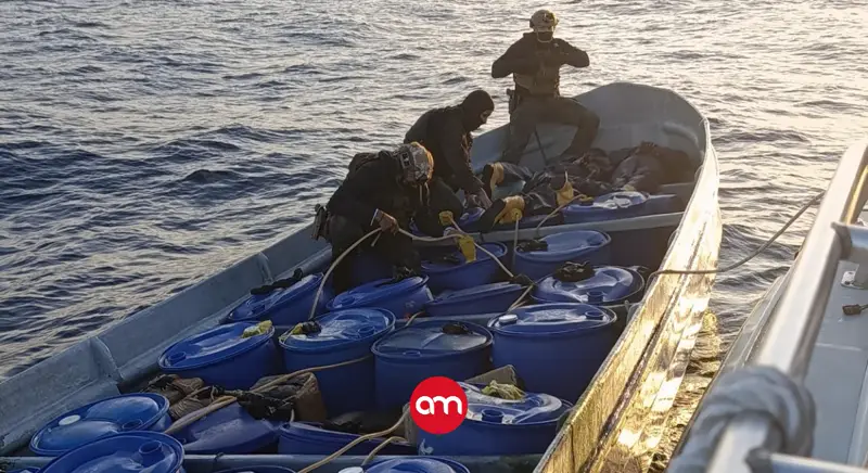 Operativo entre Costa Rica y Estados Unidos deja tres extranjeros detenidos con casi dos toneladas de cocaína
