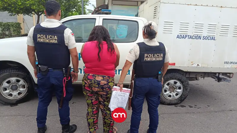 Encuentro de amor y placer termina con novia de reo detenida: vea lo que ocultaba