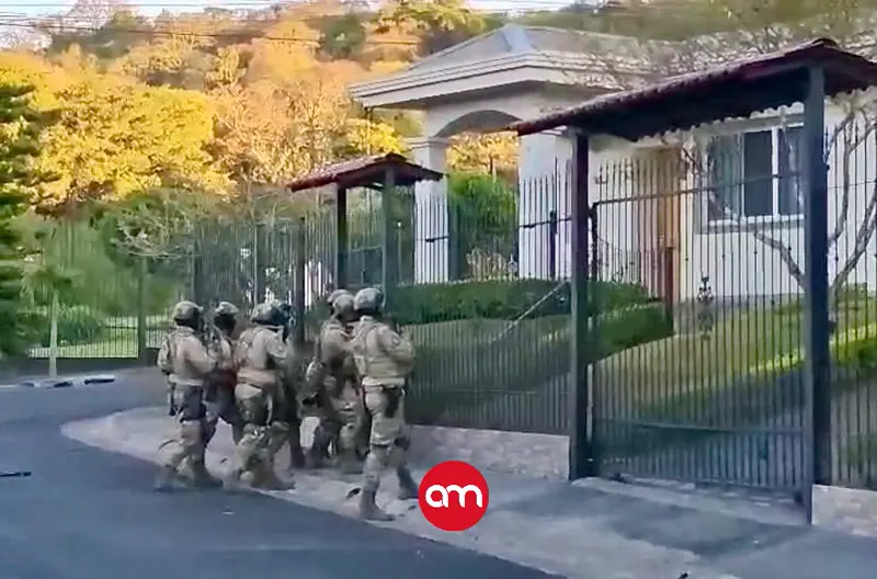 (Video) Así irrumpió el OIJ en la casa de los sospechosos que habrían intentado matar a su hijo y hermano