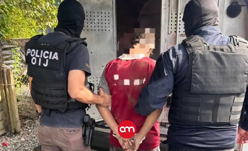 (Fotos) Detienen a siete jóvenes por dos atentados en Limón para matar policías: les decomisaron todo un arsenal