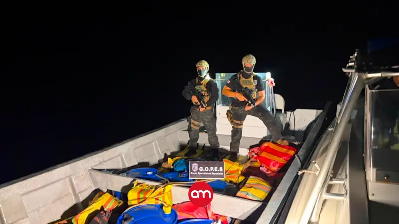 Caen extranjeros en altamar tras persecución de casi 12 horas en operativo entre Costa Rica y EE.UU.