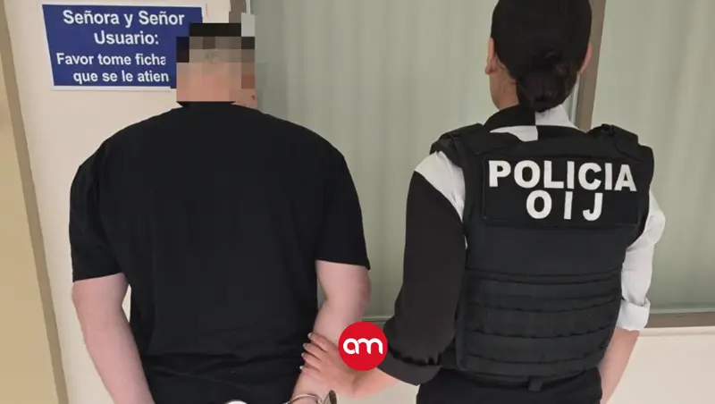 Chofer de bus detenido por el OIJ por tocar a mujer mientras hacía ciclismo