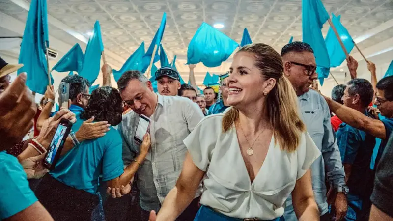 Laura Fernández sin contrincantes en nueva encuesta: saca una ventaja del 22% a su más cercano rival en la intención de voto