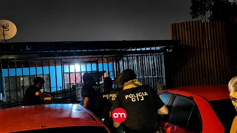 ¡Cae poderoso grupo narco! Allanan laboratorio de drogas sintéticas y capturan a ocho sospechosos