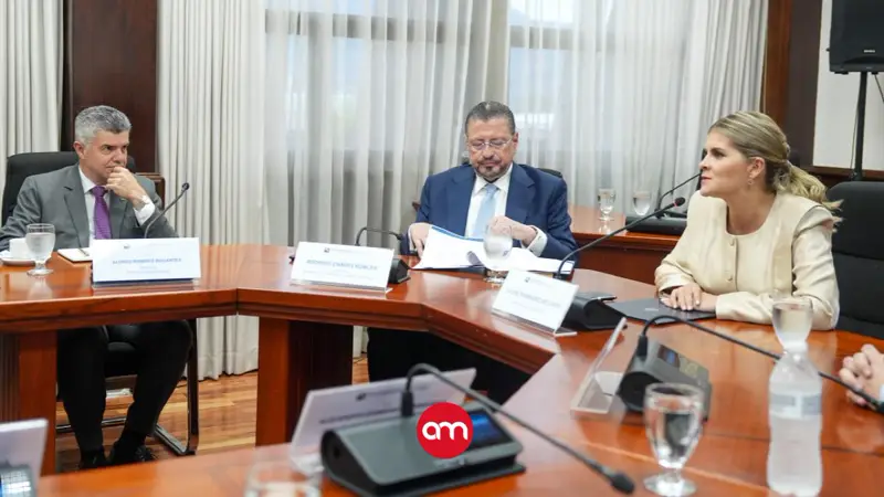 PLN y Gobierno abren discusión sobre ROP y CCSS, pero chocan por minería en Crucitas