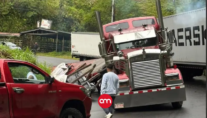MOPT tacha de “irracional” el veto a tráileres en Turrialba y se enciende el choque con la Alcaldía
