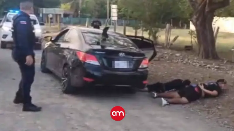 Cinco asaltantes detenidos por la policía minutos después de millonario robo