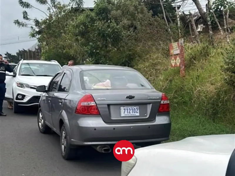Cae uno de los sospechosos por el asesinato en Cartago: policía rodea casa donde estaría el segundo implicado