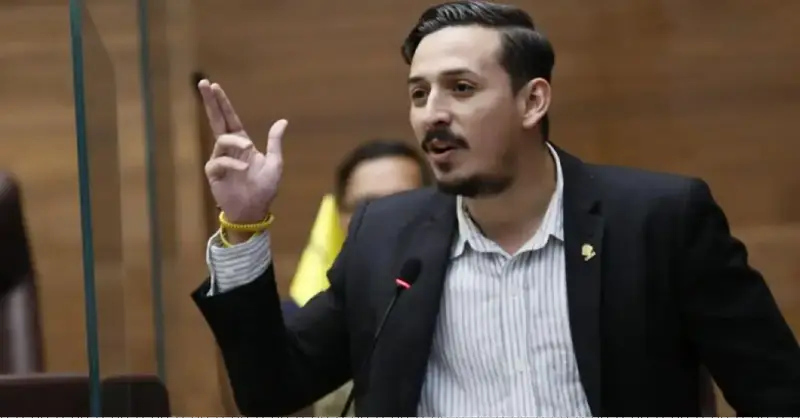 “Somos medio tocados… pero del corazón”: Ariel Robles le responde a Chaves y le lanza filoso dardo personal