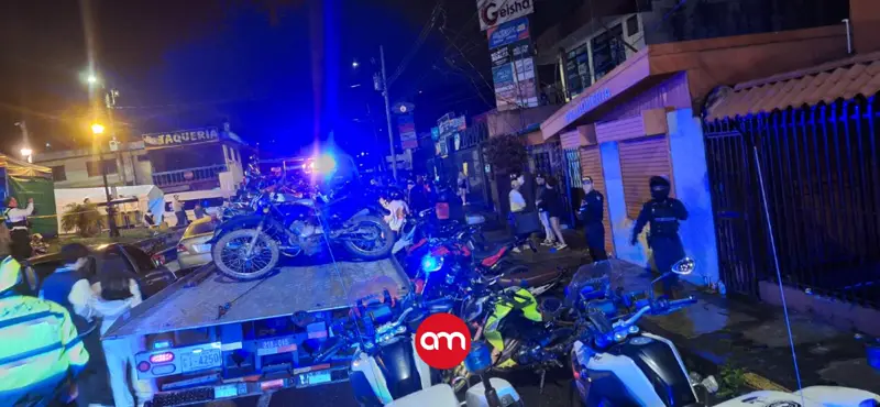 Operativo en San José: Sacan de las calles 30 motos, un carro y un prófugo de la justicia