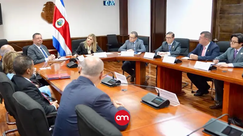 Laura Fernández crea “Task Force” de seguridad y pide apoyo del Poder Judicial