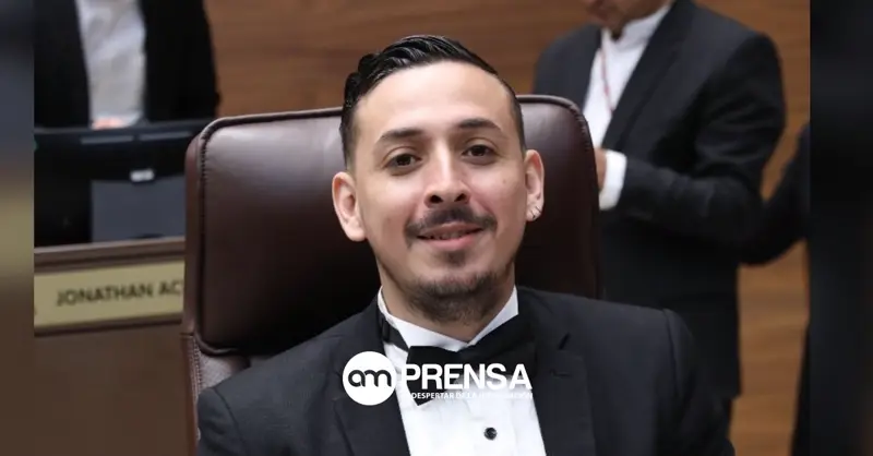 Ariel Robles a Chaves: “siente intimidado por el discurso de una niña”