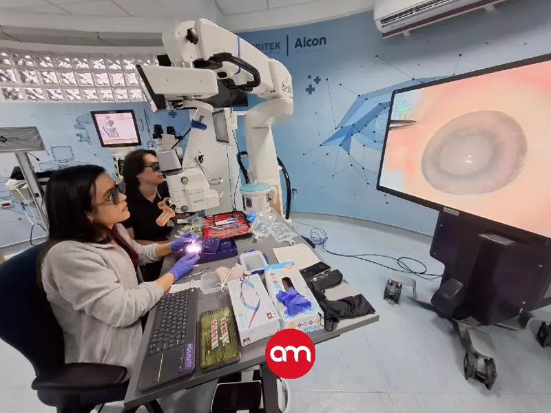 Costa Rica inaugura primer laboratorio quirúrgico no humano gratuito para oftalmólogos