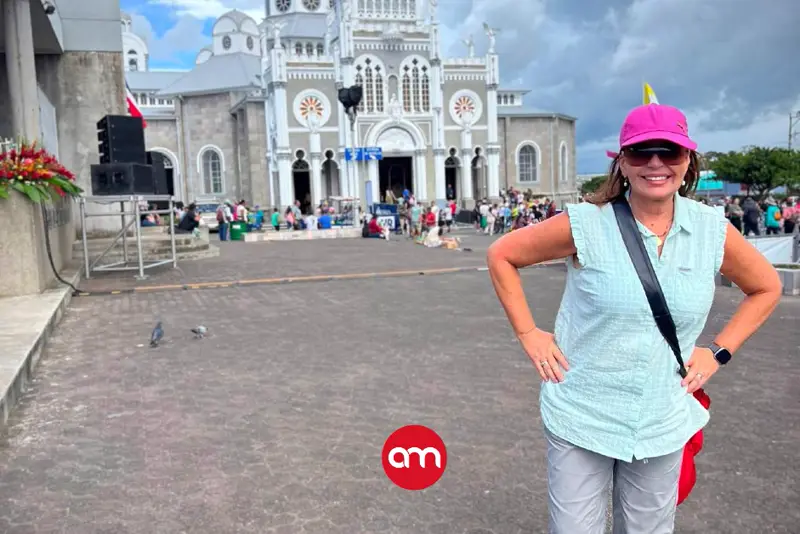 Glenda Umaña conmueve con emotivo relato de su romería a la Virgen de los Ángeles junto a su hija