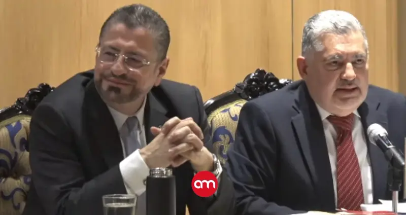 Diputados pidieron permiso para ausentarse a votación de desafuero de Rodrigo Chaves