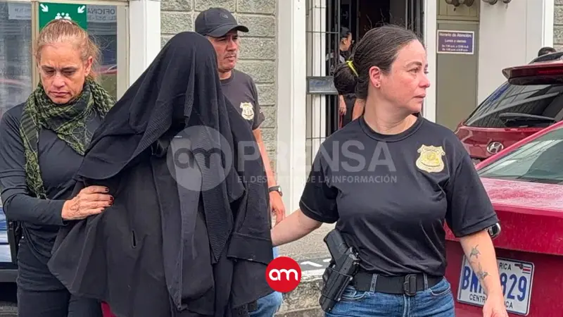 Defensora pública detenida había sido destituida de su cargo meses atrás por otra falta disciplinaria