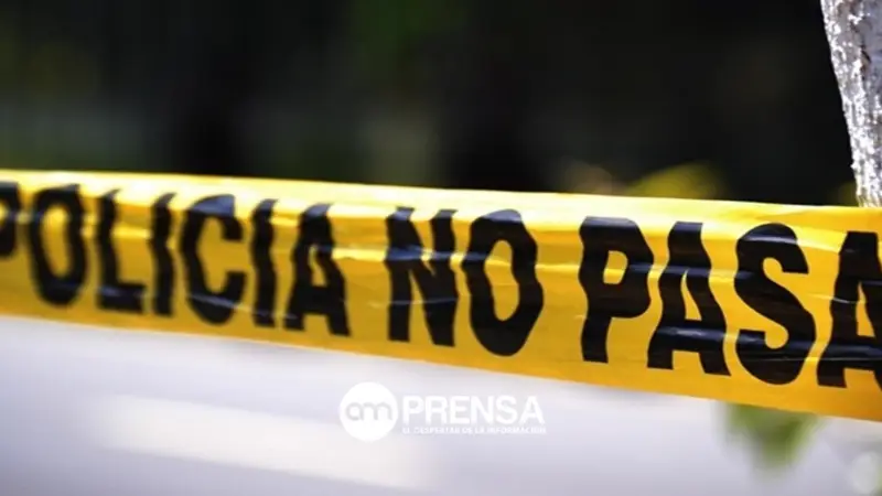 Muere hombre de 40 años en voraz incendio que consumió edificio de tres niveles en San Sebastián
