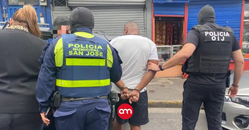 Cinco hombres fueron detenidos por surtir de cocaína y crack el centro de San José