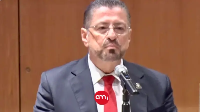 “¡Qué vergüenza!”: Rodrigo Chaves acusa al fiscal general de mentir y destruir la reputación de Costa Rica