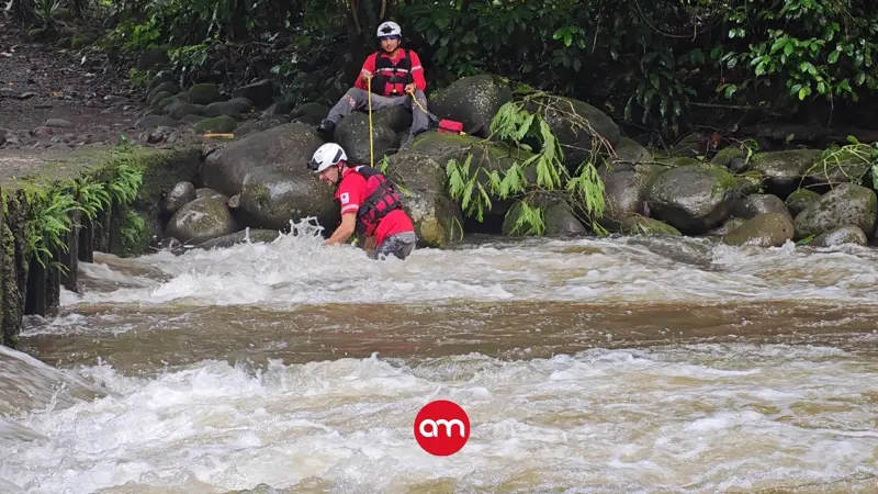Tragedia en La Fortuna: hombre muere atrapado en famosa poza