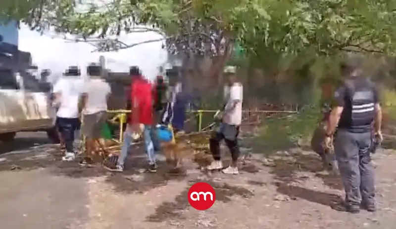 Migración expulsa a dos extranjeros con antecedentes por abuso sexual y delitos de drogas