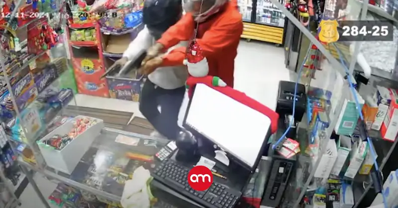 Video capta cómo sicarios acaban con la vida del dependiente de un supermercado en Limón