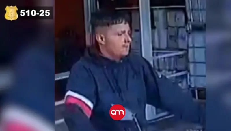 Joven quedó grabado mientras robaba una motocicleta de un parqueo en San José