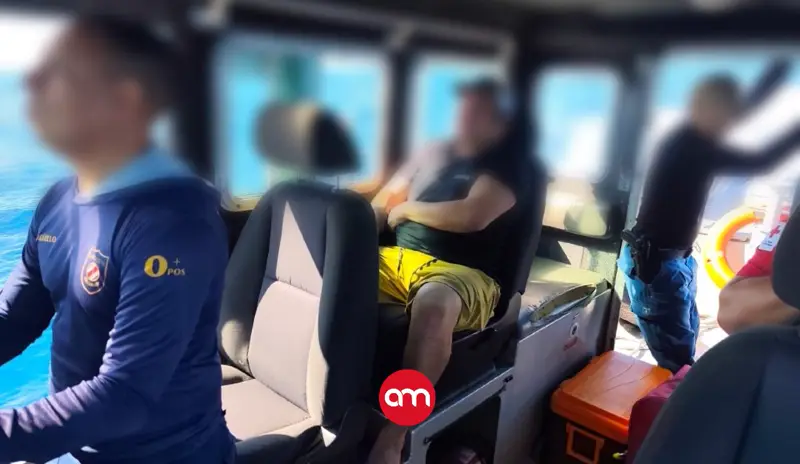 Capitán de barco pesquero en delicado estado de salud es atendido y trasladado por Guardacostas hasta el hospital